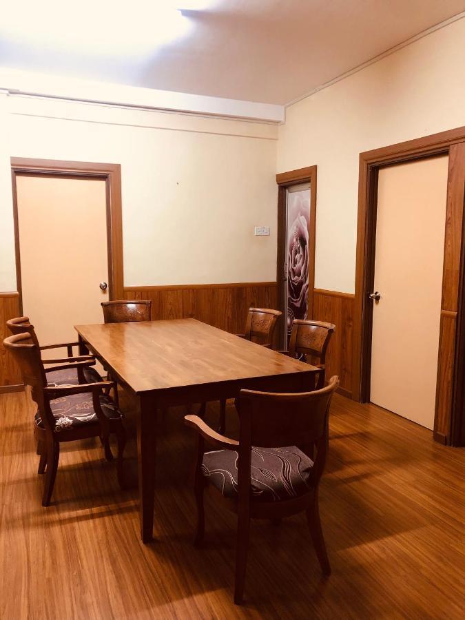 Crown Imperial Court At Centre Brinchang
