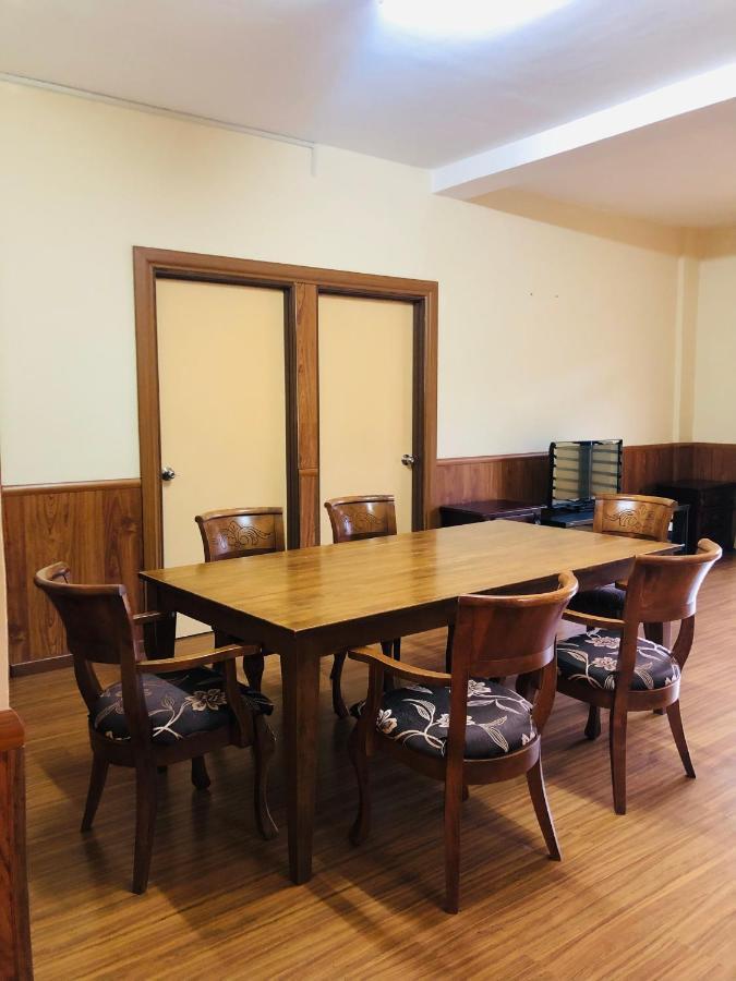 Crown Imperial Court At Centre Apartment *